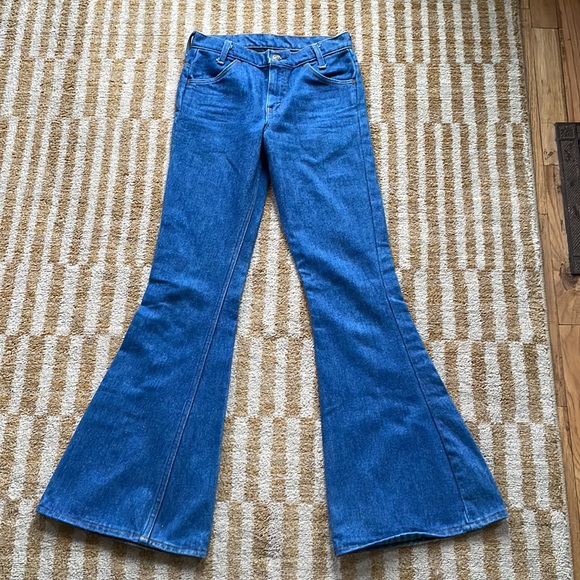 Authentic Vintage Levi’s Super Flare 28x32 - Picture 3 of 6